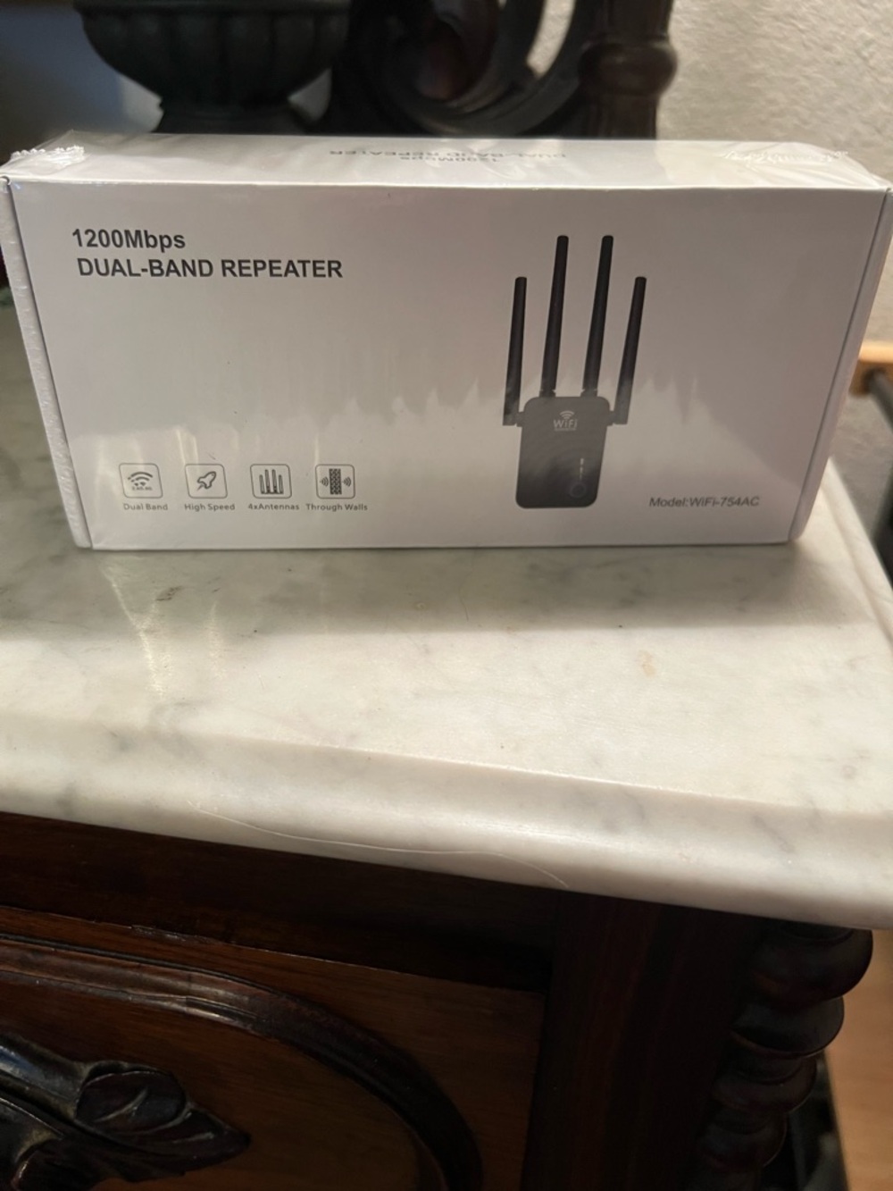 Dual-Band 1200Mbps WiFi Repeater - Black